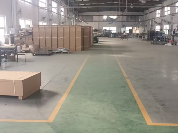Weitu Display production workshop